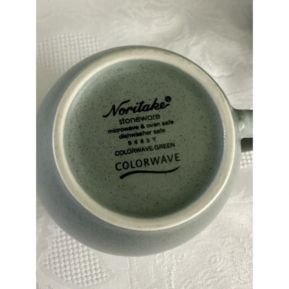 Noritake Stoneware Colorwave Green 8485 Coffee/Tea Cups Mugs Set Of 2
